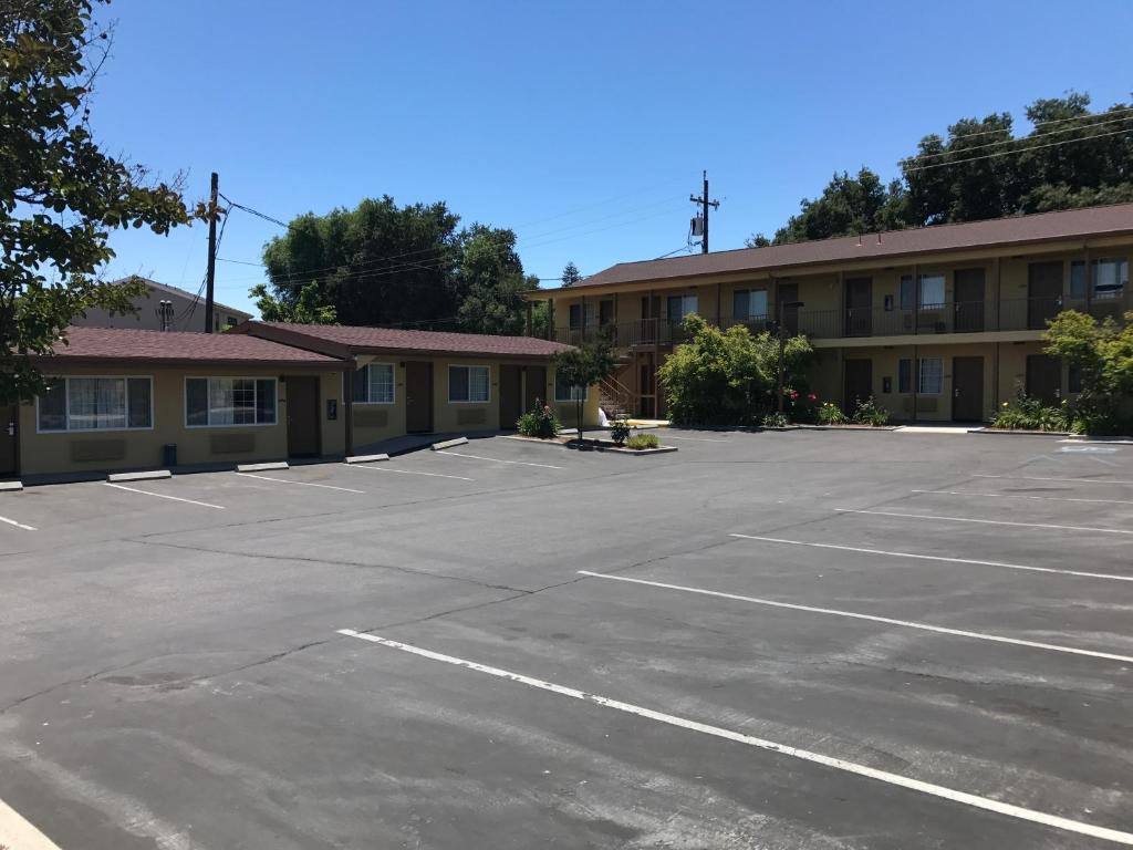 Budget Inn photo 2