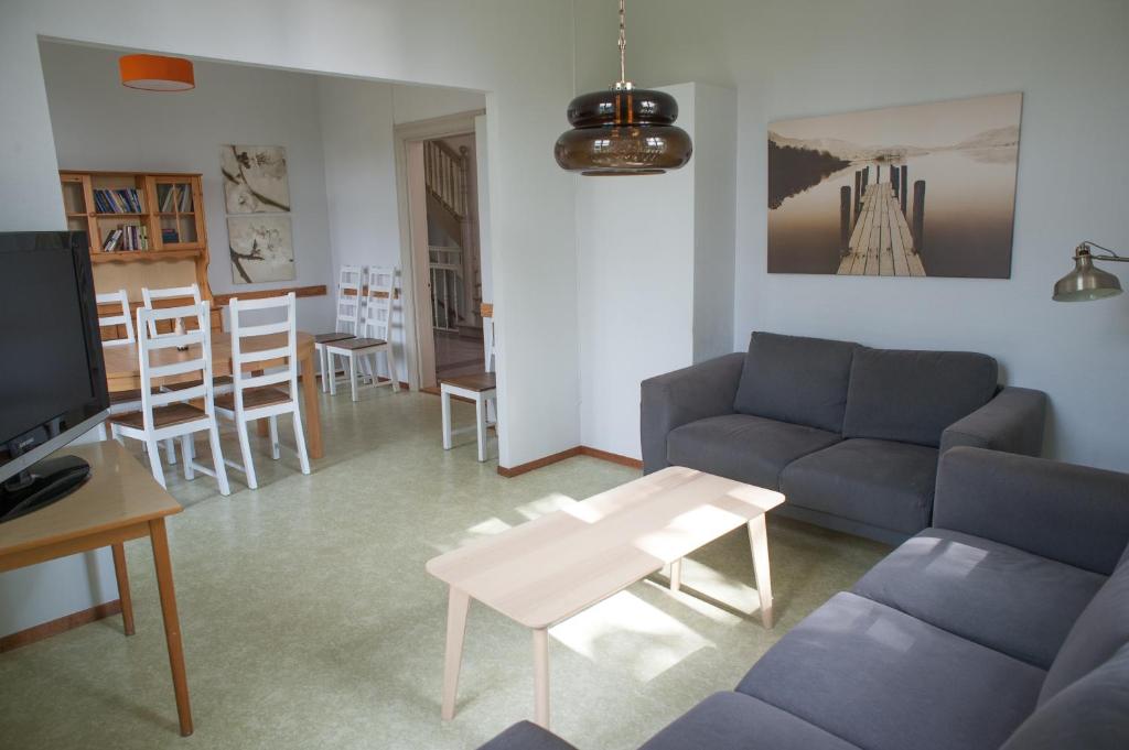 Ronneby Brunnspark Vandrarhem och B&B - Tap to explore photos
