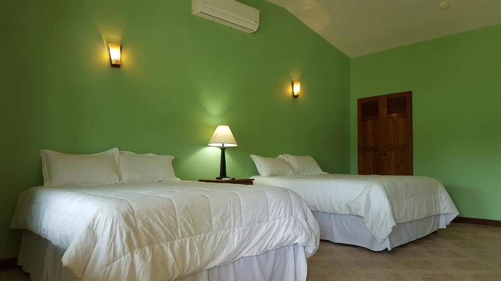 Mahogany Villas photo 2