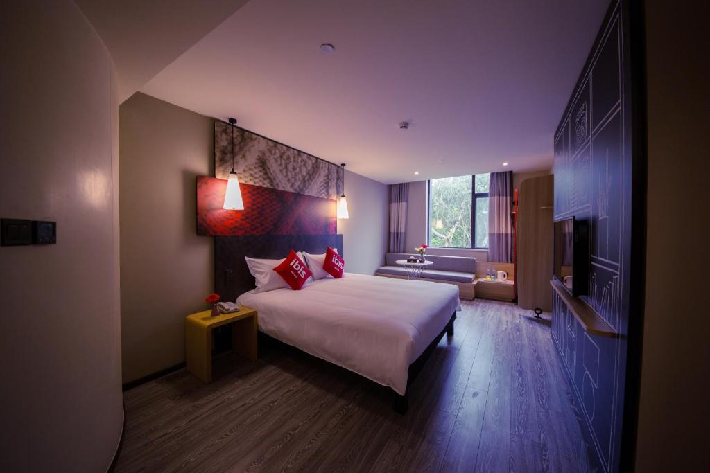 Двухместный (Улучшенный двухместный номер с 1 кроватью), Ibis Hotel Guangzhou Yuexiu Park Metro Station