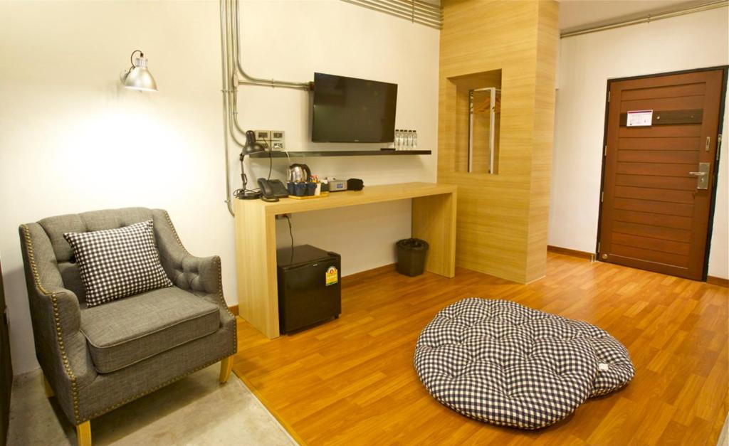 The Plug Hotel photo 3