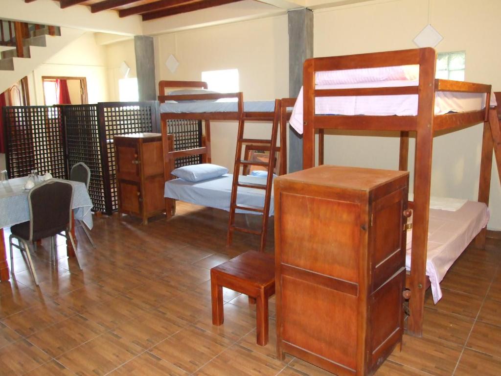 Номер (Кровать в общем номере для мужчин с 4 кроватями), Central City Hostel