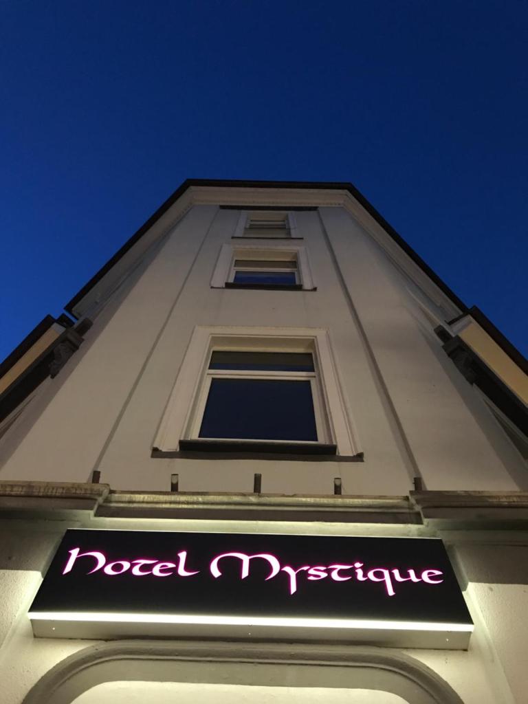 SmartHotel Mystique Self check-in photo 1