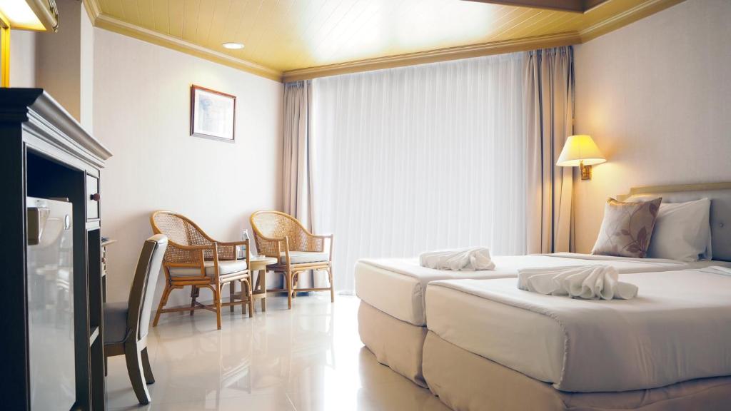 City Beach Resort Room Type - Deluxe Double Room