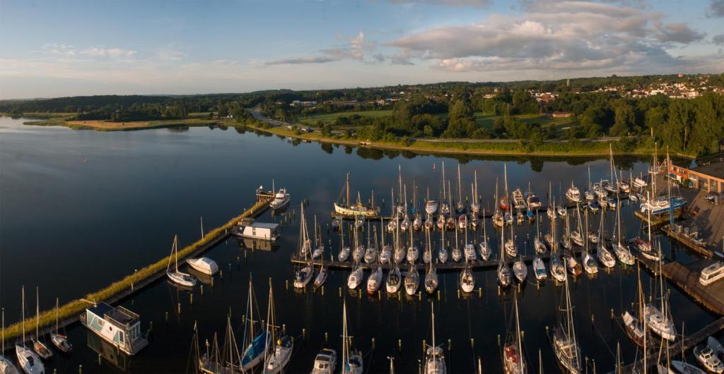 Ferienwohnung im Wikingturm mit Blick auf die Schlei - Willkommen in Schleswig! photo 4