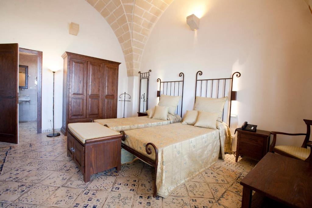 Masseria Bosco & Masseria Strazzati - Tap to explore photos