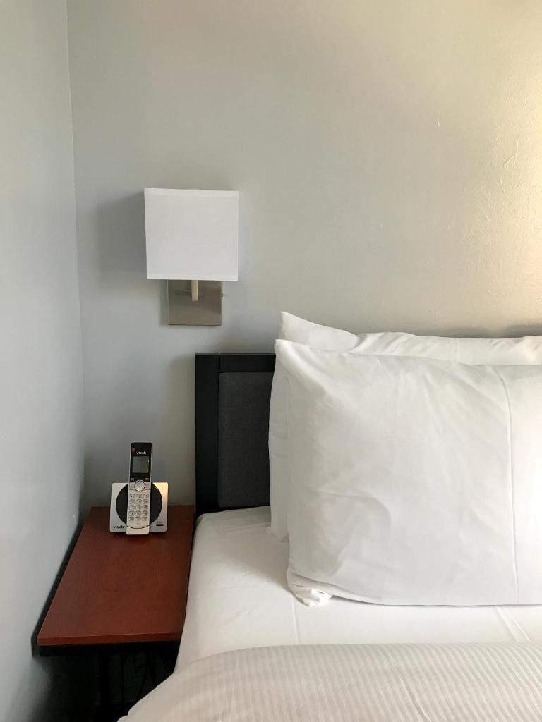 Двухместный (Улучшенный номер с кроватью размера «queen-size»), Hotel Mimosa