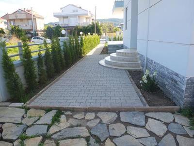 Bluehouse photo 3