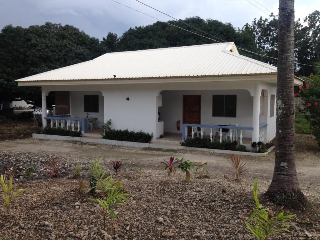Mangoes Place photo 3