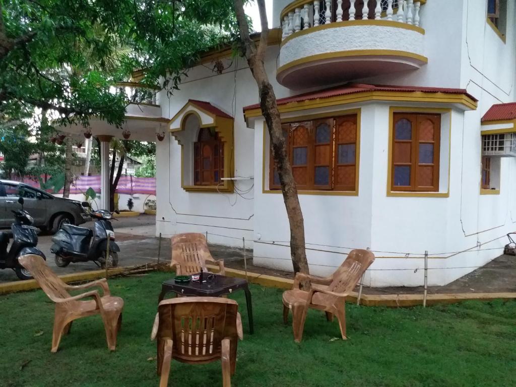 GR Stays 4bhk Private Villa with Private Jacuzzi Pool BAGA photo 1