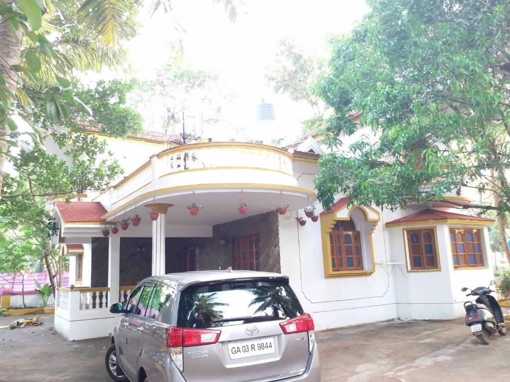 GR Stays 4bhk Private Villa with Private Jacuzzi Pool BAGA photo 4