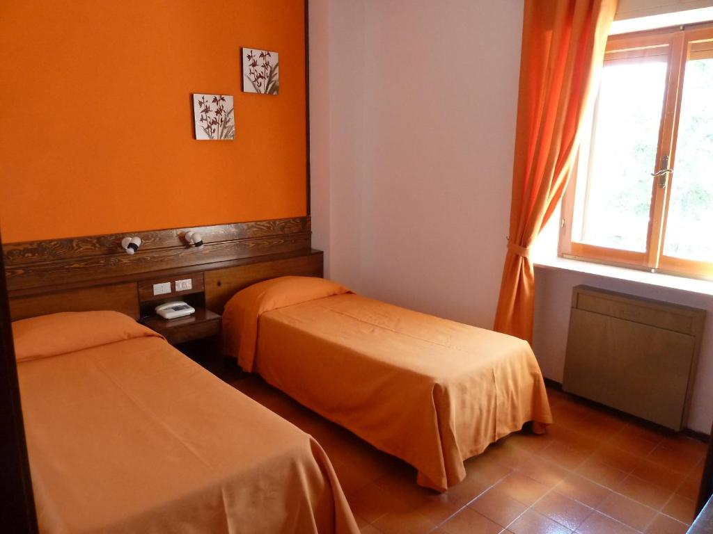 Hotel Caldora photo 2