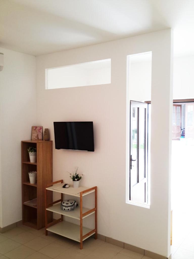 Albert Home photo 2
