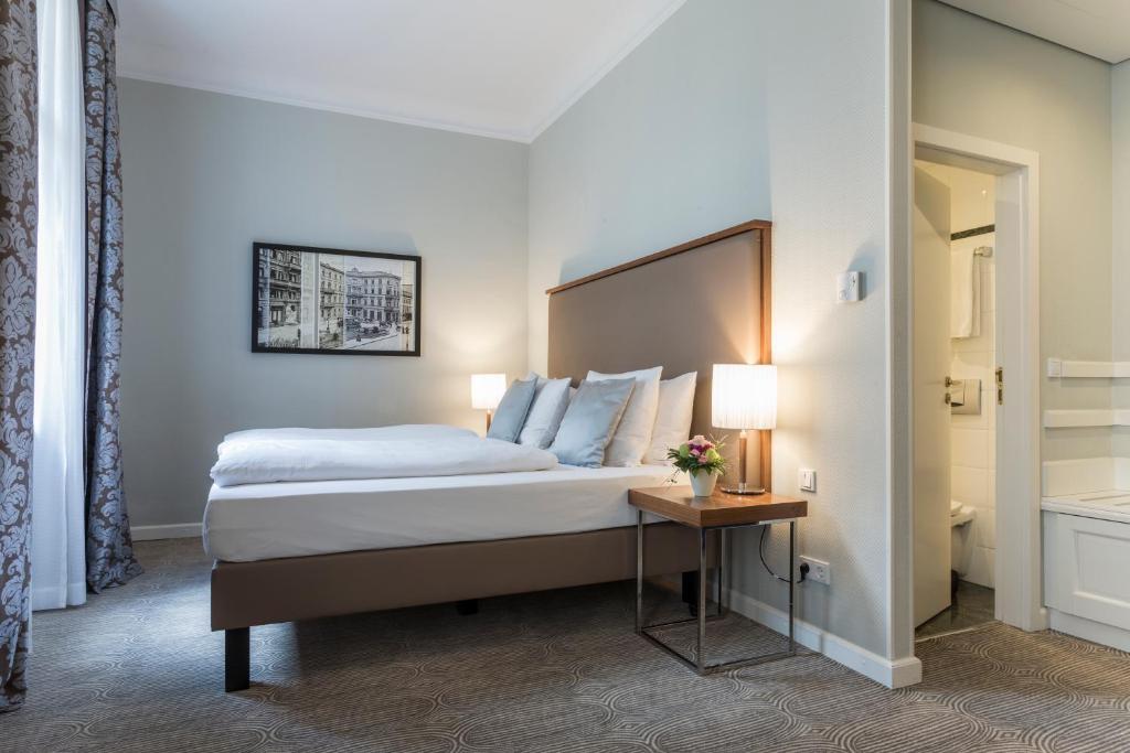 Одноместный (Одноместный номер), Radisson Blu Hotel Schwarzer Bock Wiesbaden