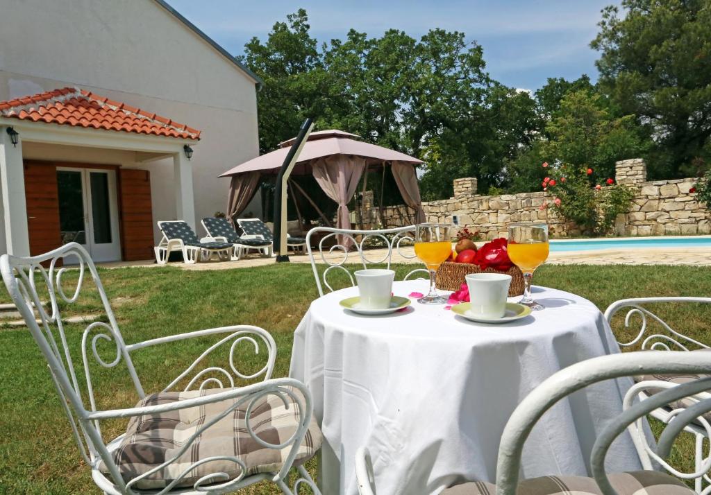 Holiday Home Krka Waterfalls photo 4