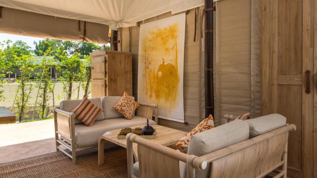 Номер (Роскошная вилла-шатер с 2 спальнями), Khwan Beach Resort