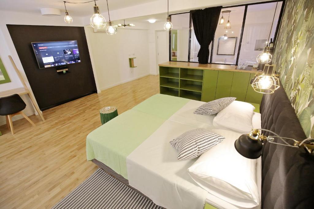 Двухместный (Улучшенный двухместный номер с 1 кроватью), Central Apartments