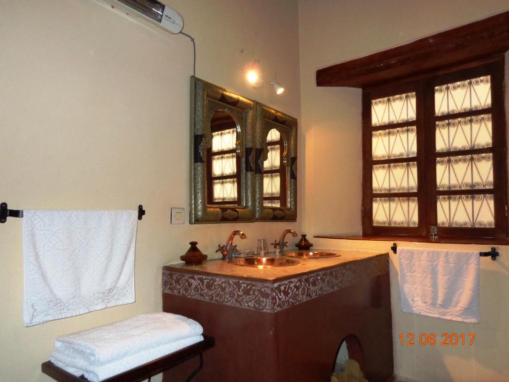 Двухместный (Двухместный номер Делюкс с 1 кроватью), Riad Ahlam