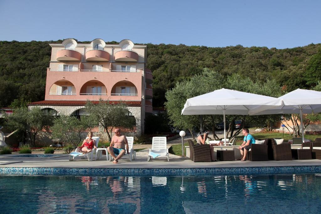 Hotel Carmen photo 1