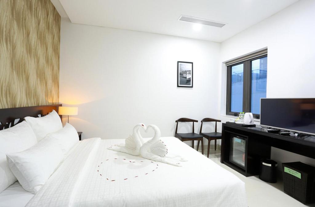 Двухместный (Двухместный номер Делюкс с 1 кроватью), Dylan Hotel Danang