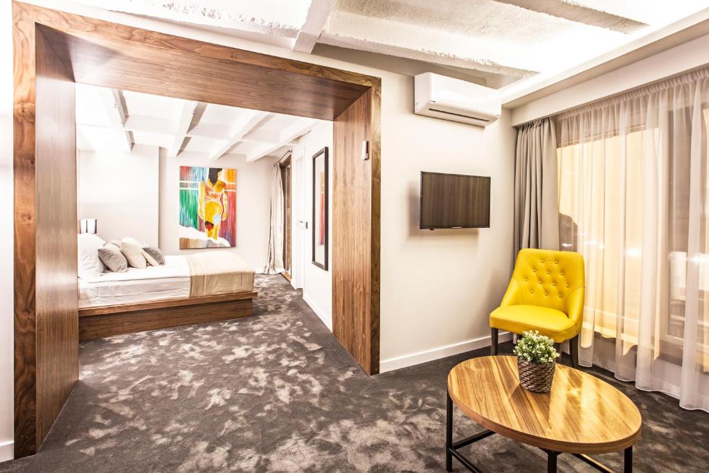 Сьюит (Улучшенный люкс), Nomad Luxury Suites