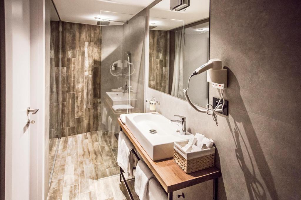 Сьюит (Улучшенный люкс), Nomad Luxury Suites