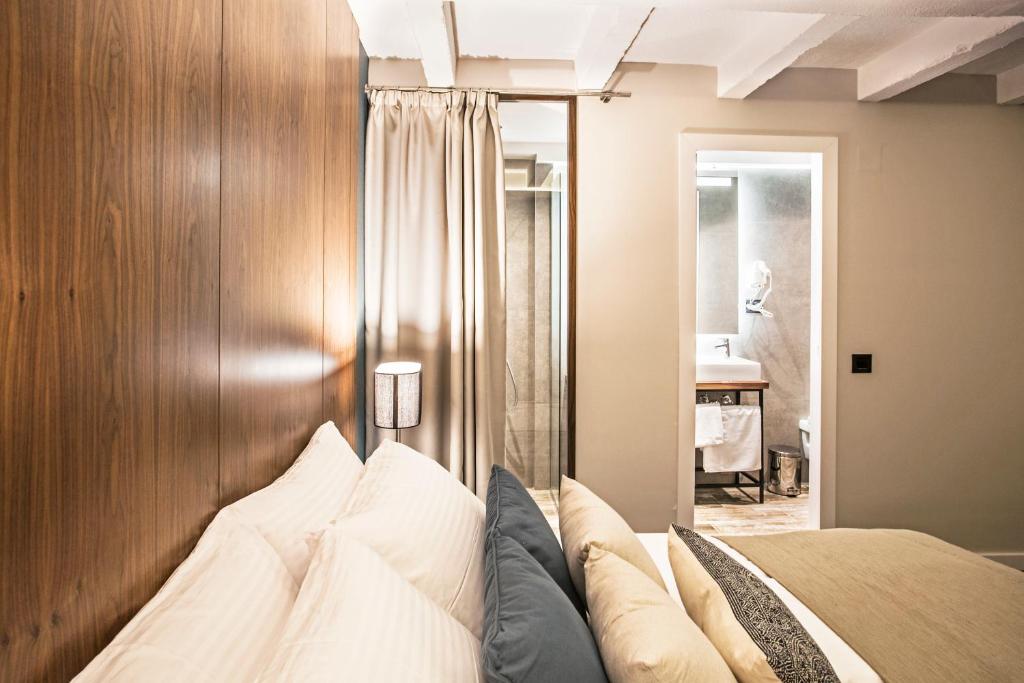 Сьюит (Люкс с кроватью размера «king-size»), Nomad Luxury Suites