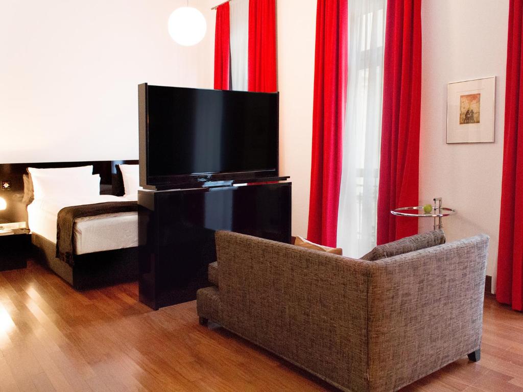 Сьюит (Полулюкс), DORMERO Hotel Berlin Ku'damm