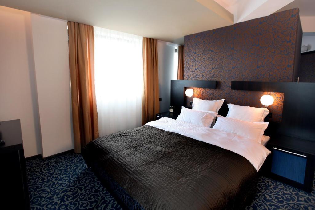 Четырехместный (Представительский номер), Ambiance Hotel