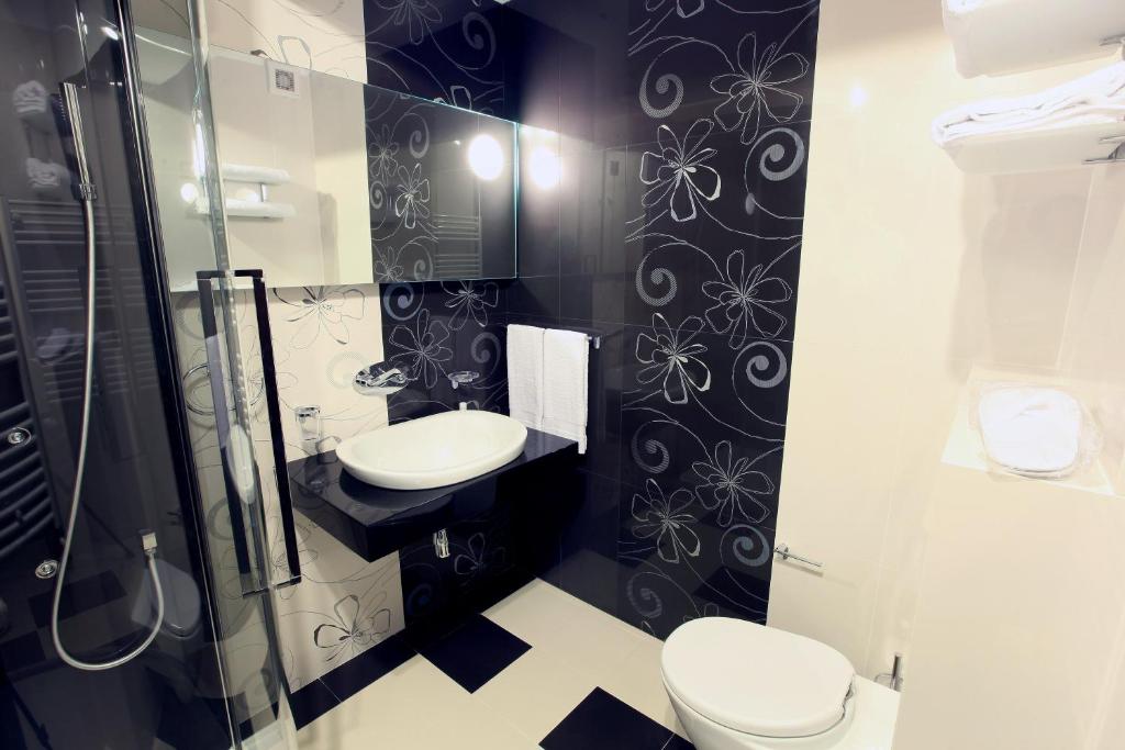 Четырехместный (Представительский номер), Ambiance Hotel