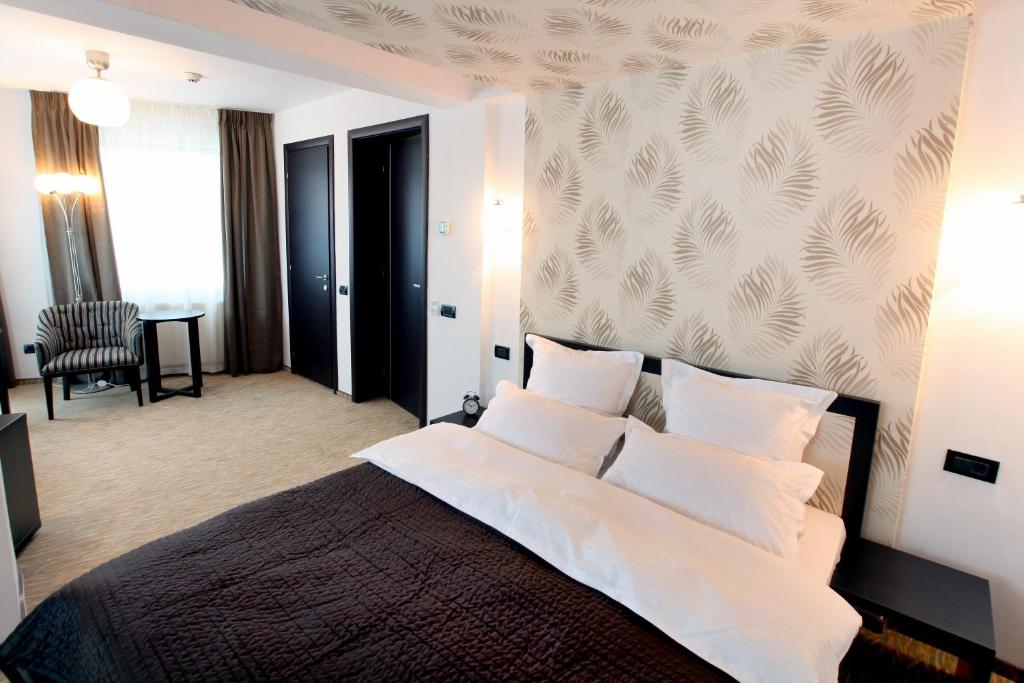 Сьюит (Полулюкс), Ambiance Hotel