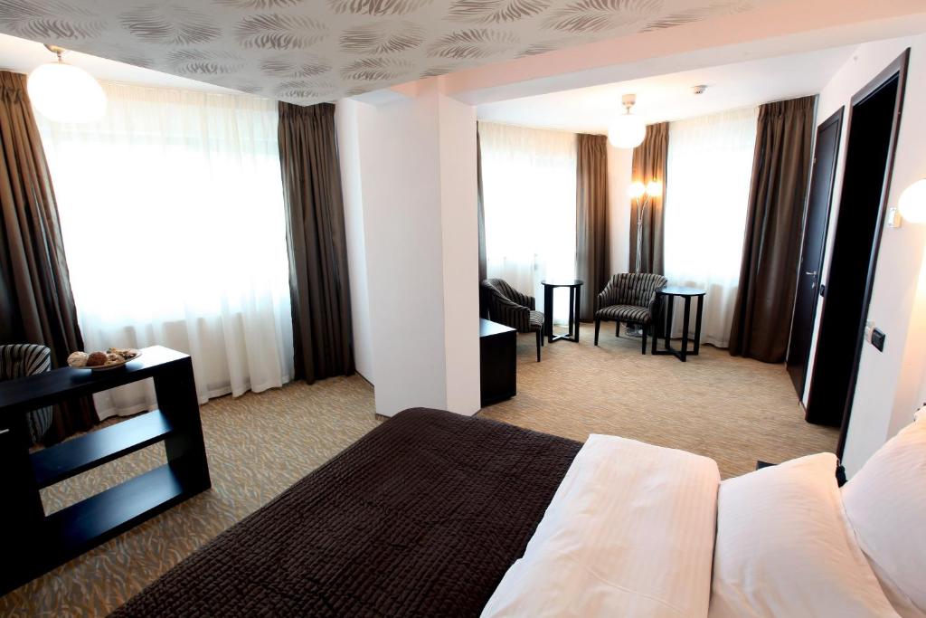 Сьюит (Полулюкс), Ambiance Hotel