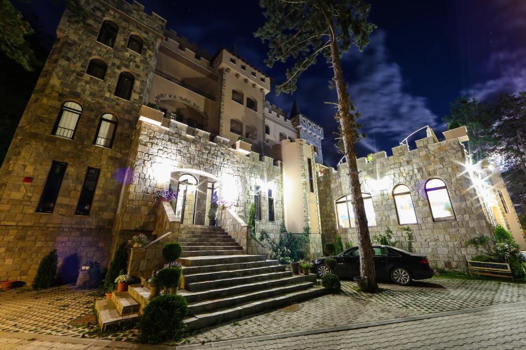 Valentina Castle photo 3