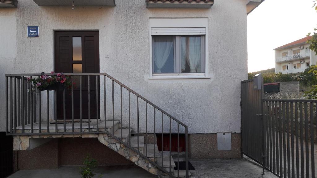 Apartment Branko photo 2