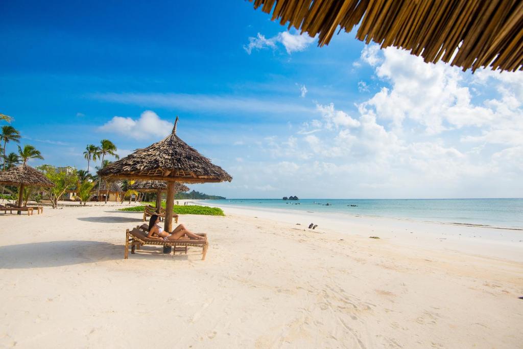 The Sands Beach Resort photo 4