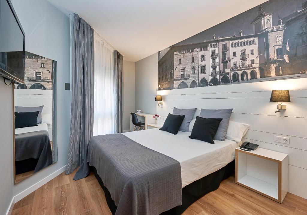Hotel Can Pamplona photo 3