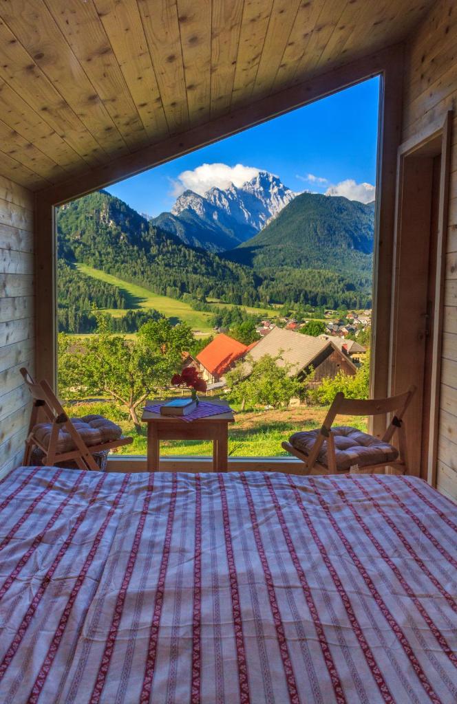 Mountain view Glamping photo 2