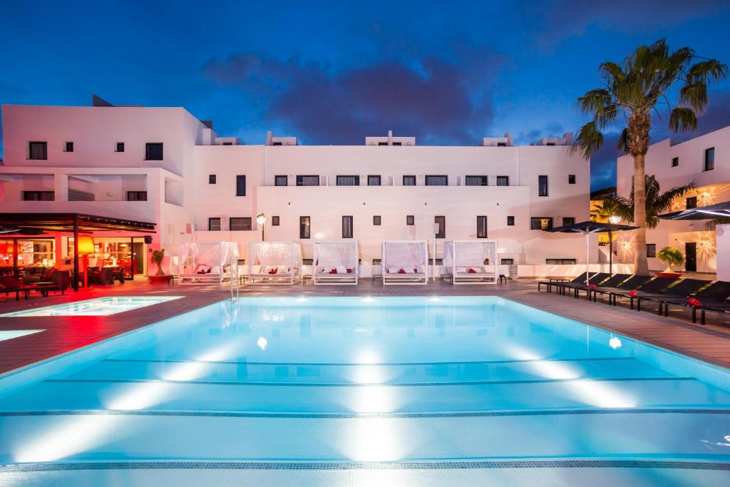 Migjorn Ibiza Suites & Spa photo 4