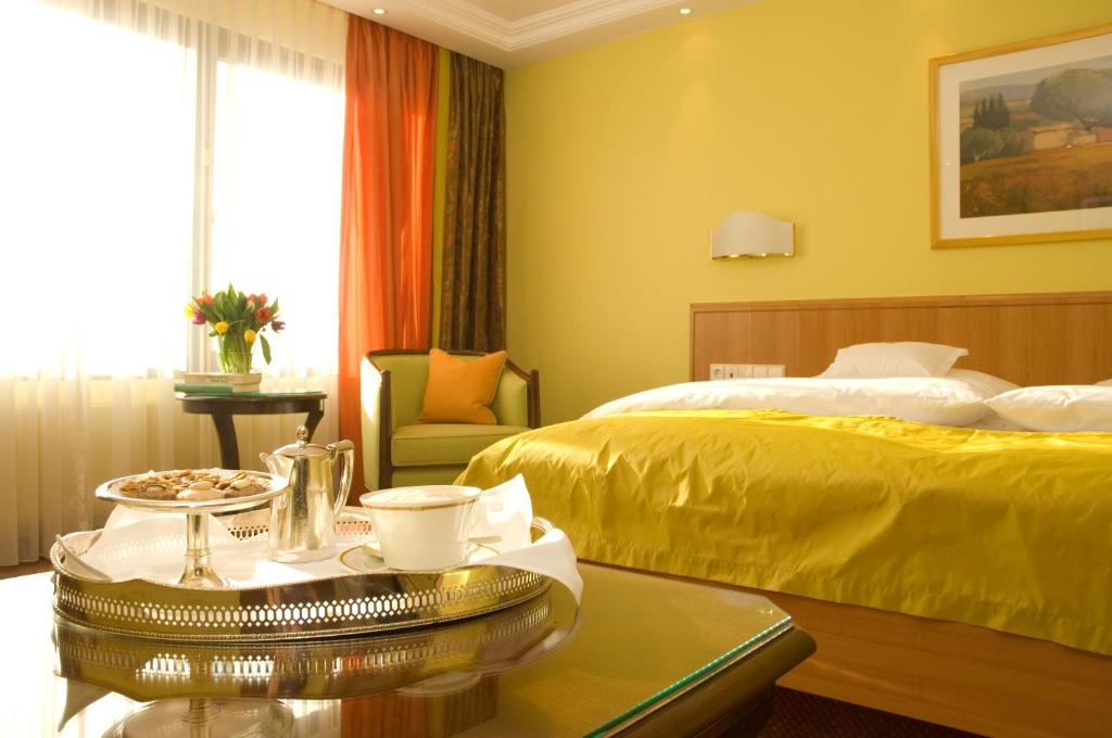 Двухместный (Улучшенный двухместный номер с 1 кроватью), Insel-Hotel Heilbronn