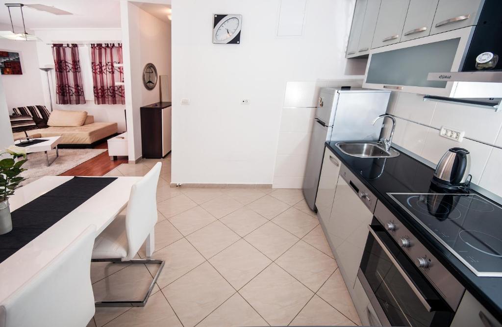 Žnjan Beach Apartments photo 1