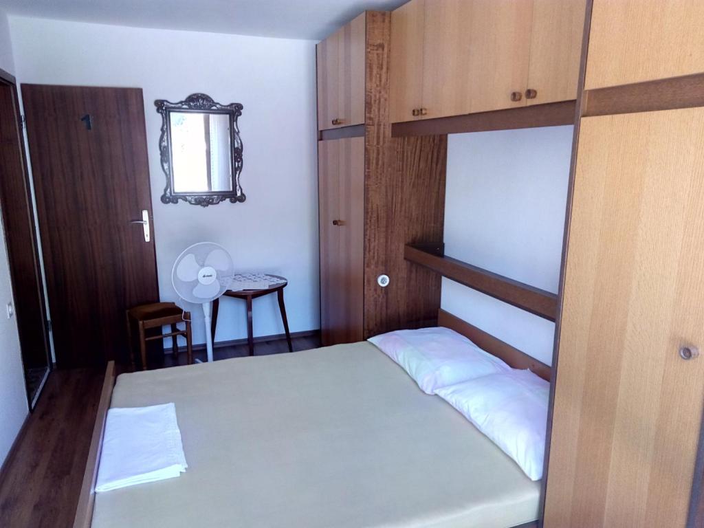 Apartment Zdravka photo 4