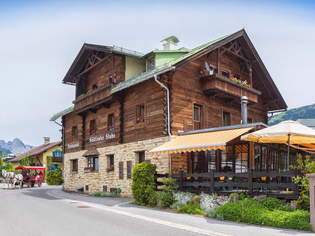 Südtiroler Stube photo 2