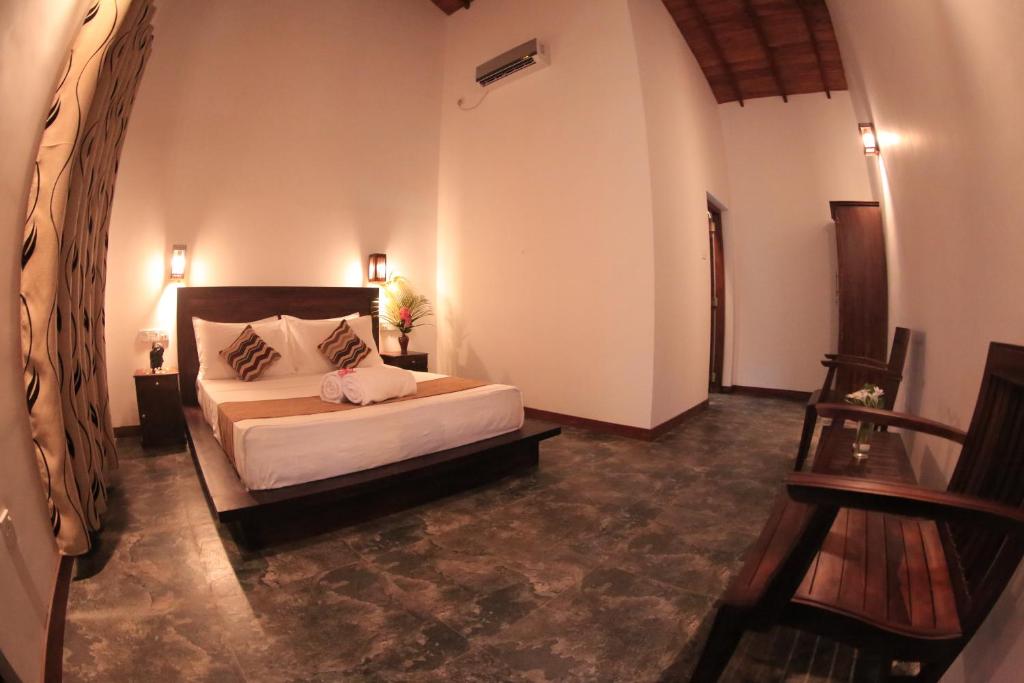 Villa Hiriketiya photo 1