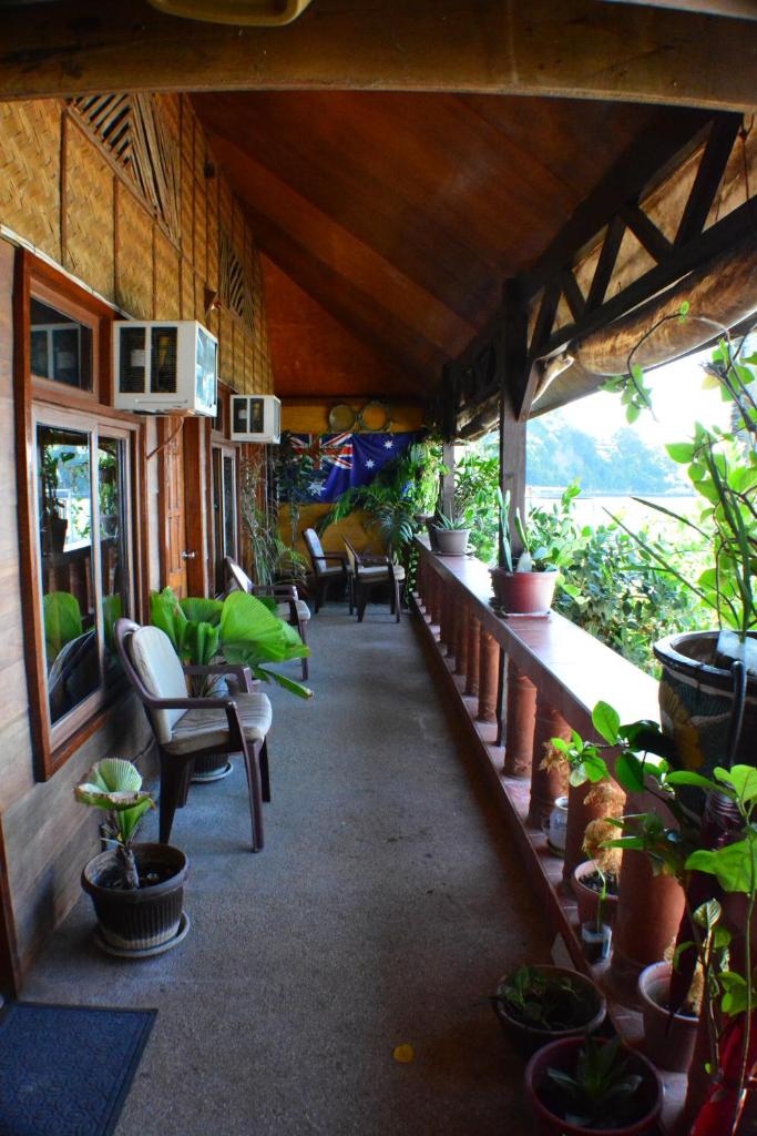 Captngreggs Dive Resort photo 1