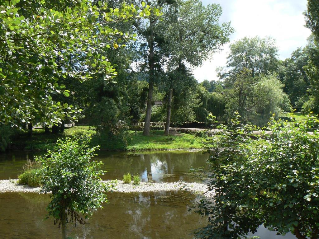 Chambres d'Hôtes du Moulin du Vey photo 3