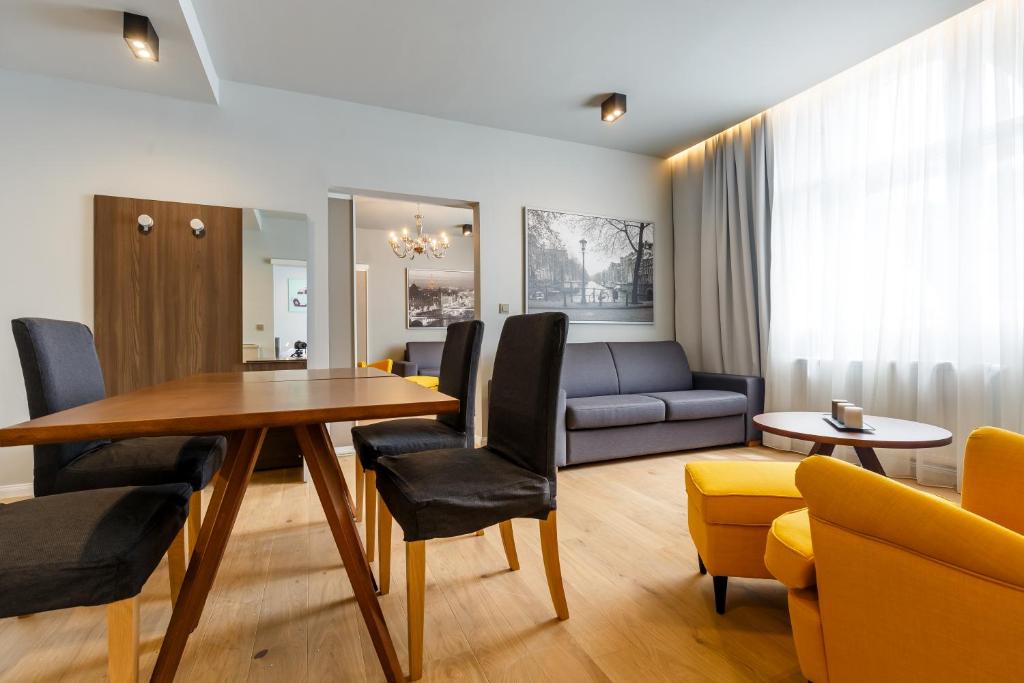 Апартаменты (Апартаменты в пентхаусе), Apartments Bohemia Rhapsody