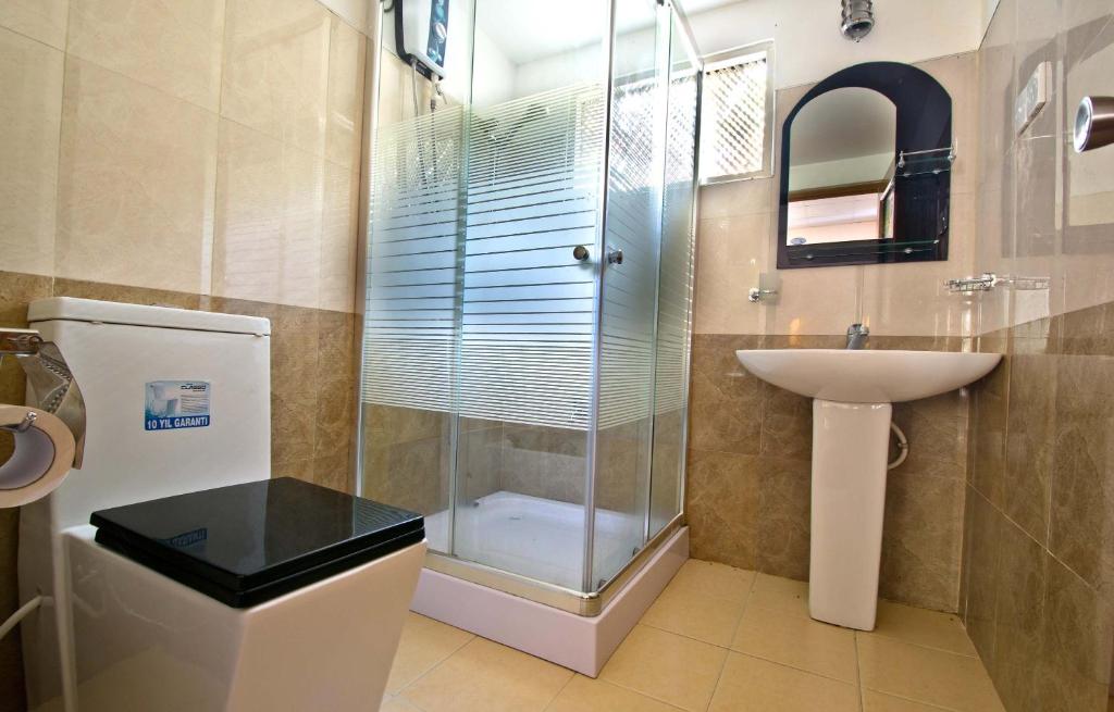 Двухместный (Улучшенный двухместный номер с 1 кроватью), Kandy Riverside Villa