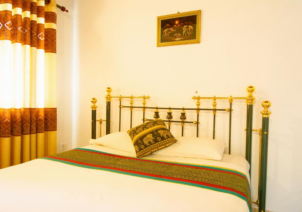 Вилла (Вилла с четырьмя спальнями и видом на реку), Kandy Riverside Villa