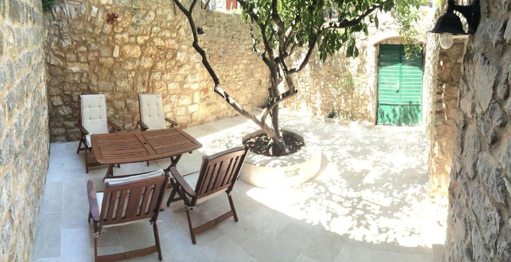 Authentico Deluxe Stari Grad photo 2