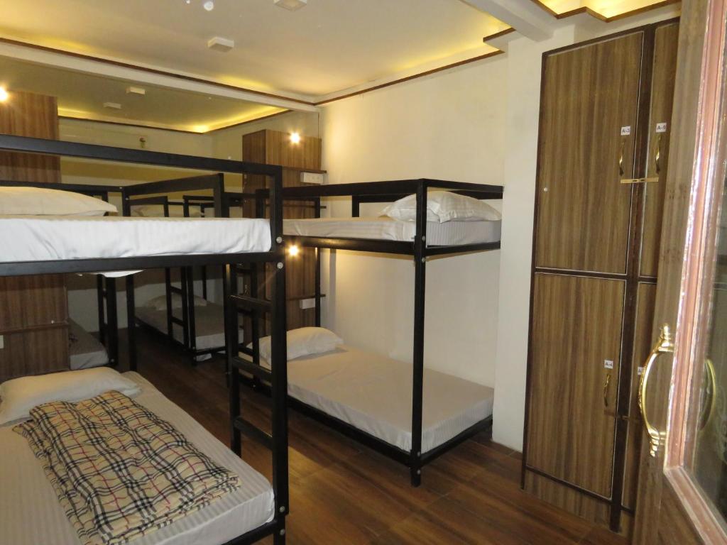 Номер (Кровать в общем номере для мужчин и женщин с 10 кроватями), The Backpackers Hostel